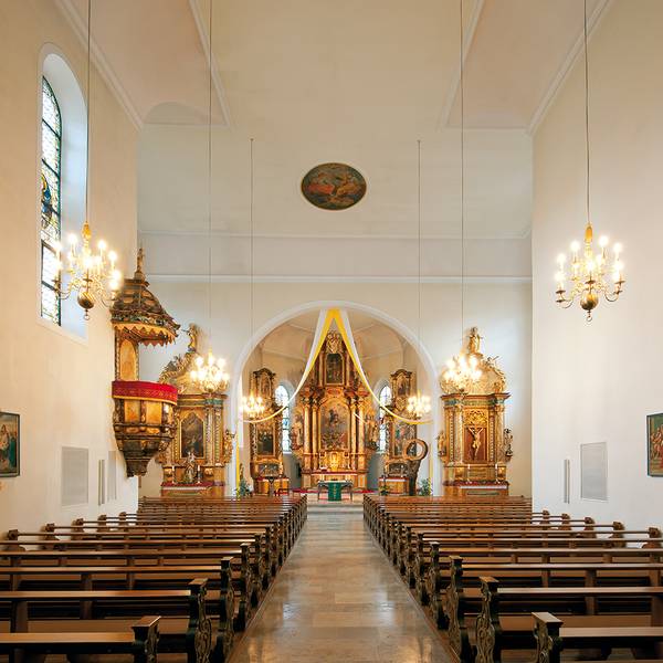 Blick in die Kirche